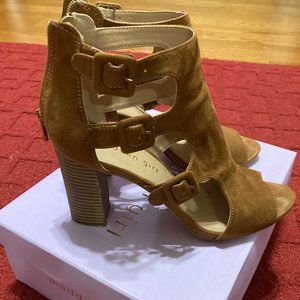 Madden Girl sz 7-1/2 shoes